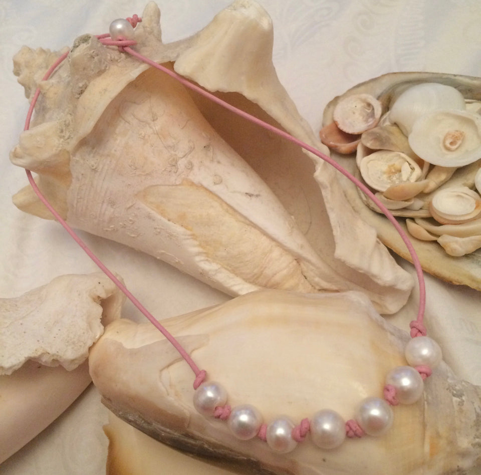 Pearl & leather necklace